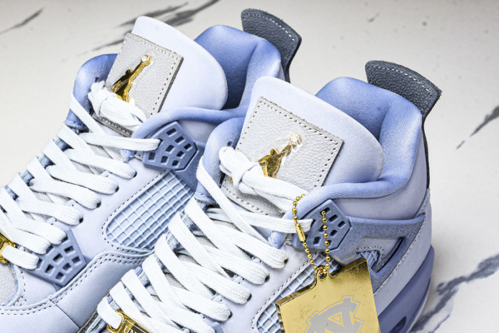Jordan 4 Retro NCAA UNC Tar heels PE HV9204-407