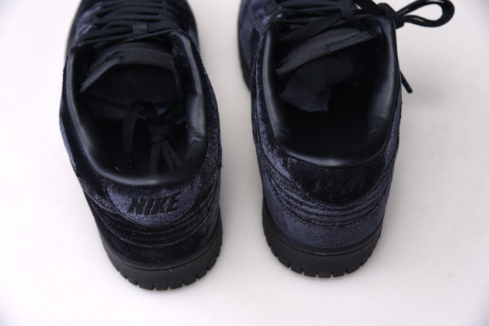 dover street market x nike dunk low triple black dh2686-002