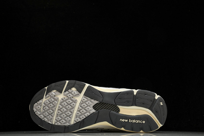 n*ew b*alance copshoe nb-105