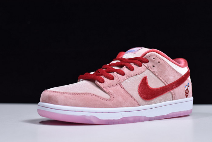 strangelove x nike sb dunk low sb ct2552-800