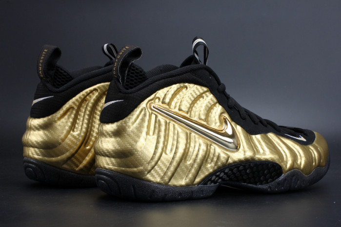 air foamposite pro “metallic gold” black mens 624041-701