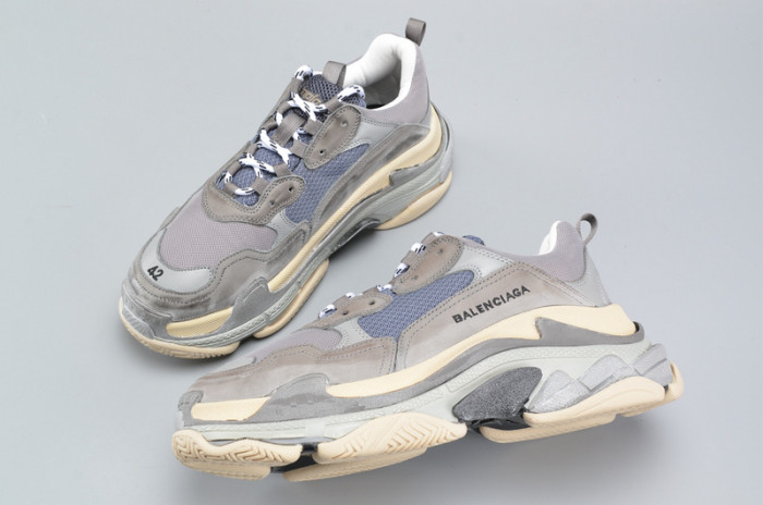 bl 17fw triple s washed shof snea grey mens aed2900