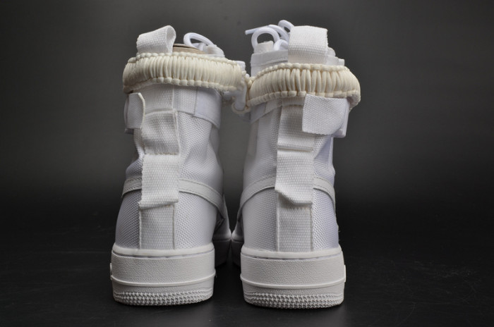 nike wmns sf force 1 “triple white” 903270 100